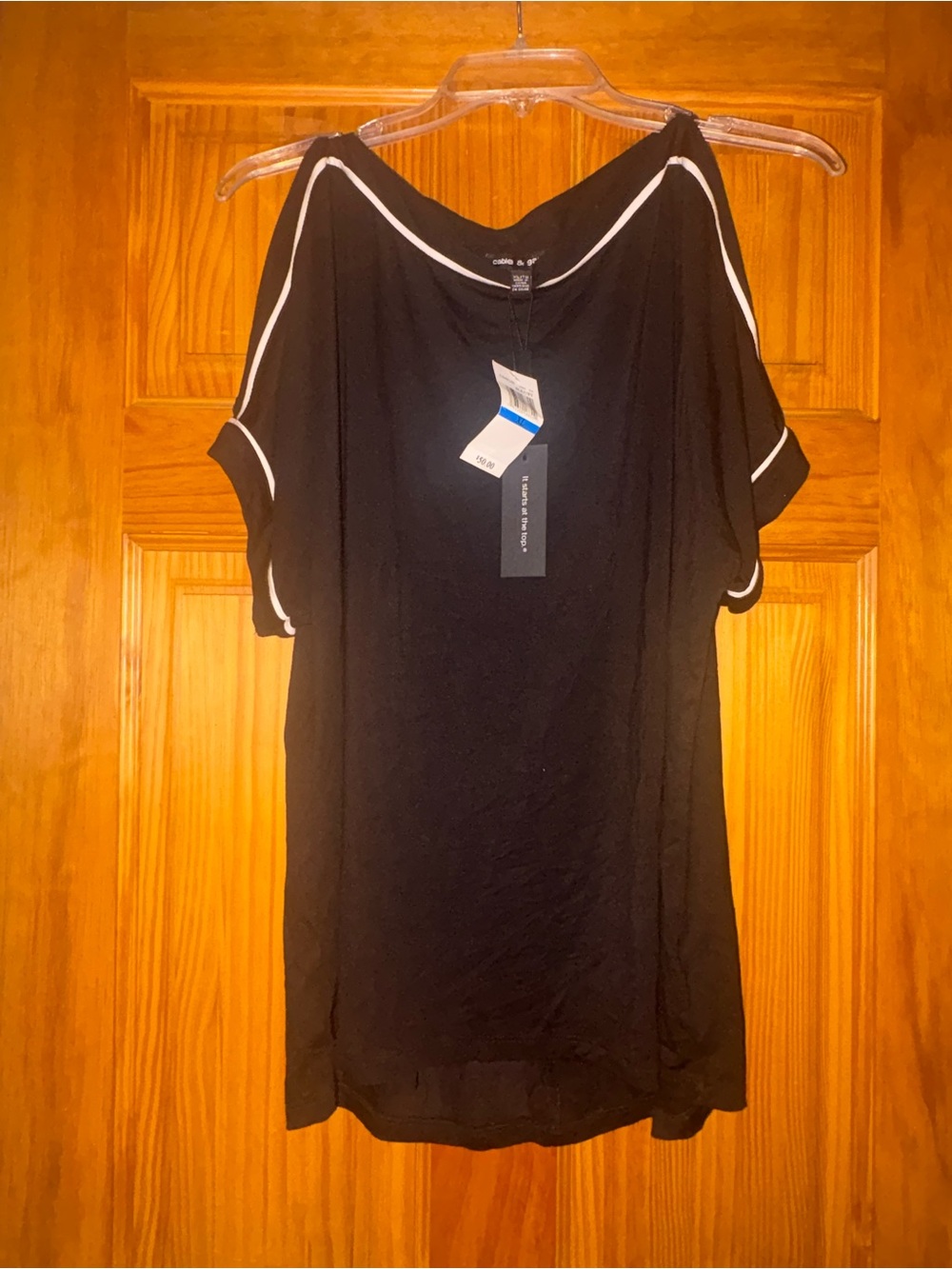 Cable & Gauge Black Short-Sleeve Cold-Shoulder Top with White Trim